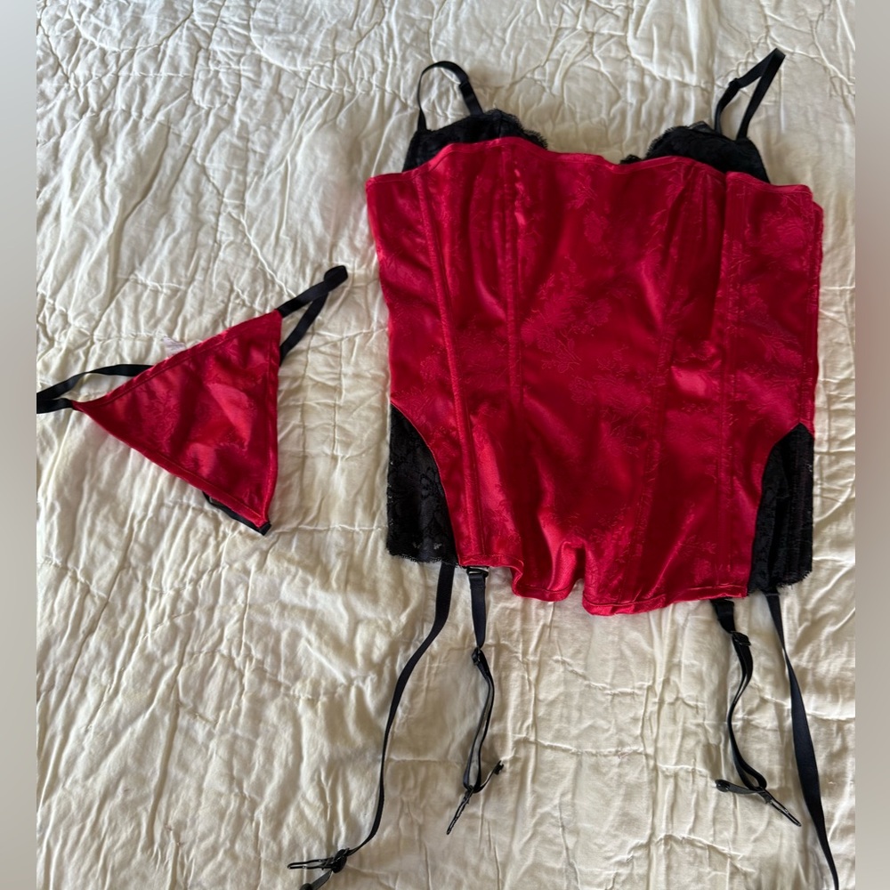 NOT FOR SALE- Fredricks of Hollywood~ Corsette and Thong set. Size 34